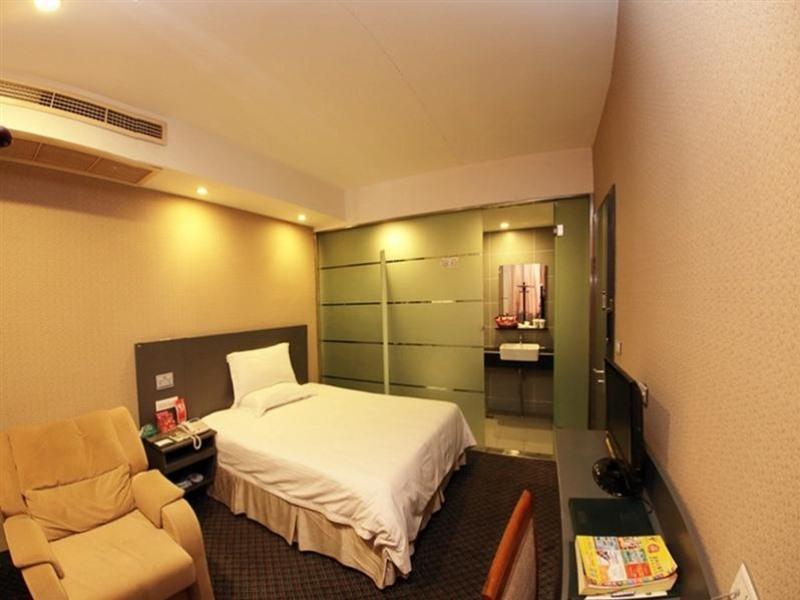 Greentree Inn Wenzhou Lucheng Xiaonanmen Express Hotel Экстерьер фото